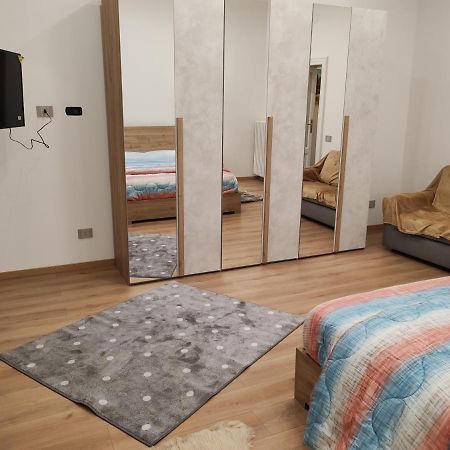 Appartamenti Lungo Fiume 506 سيستو كالينْدي المظهر الخارجي الصورة